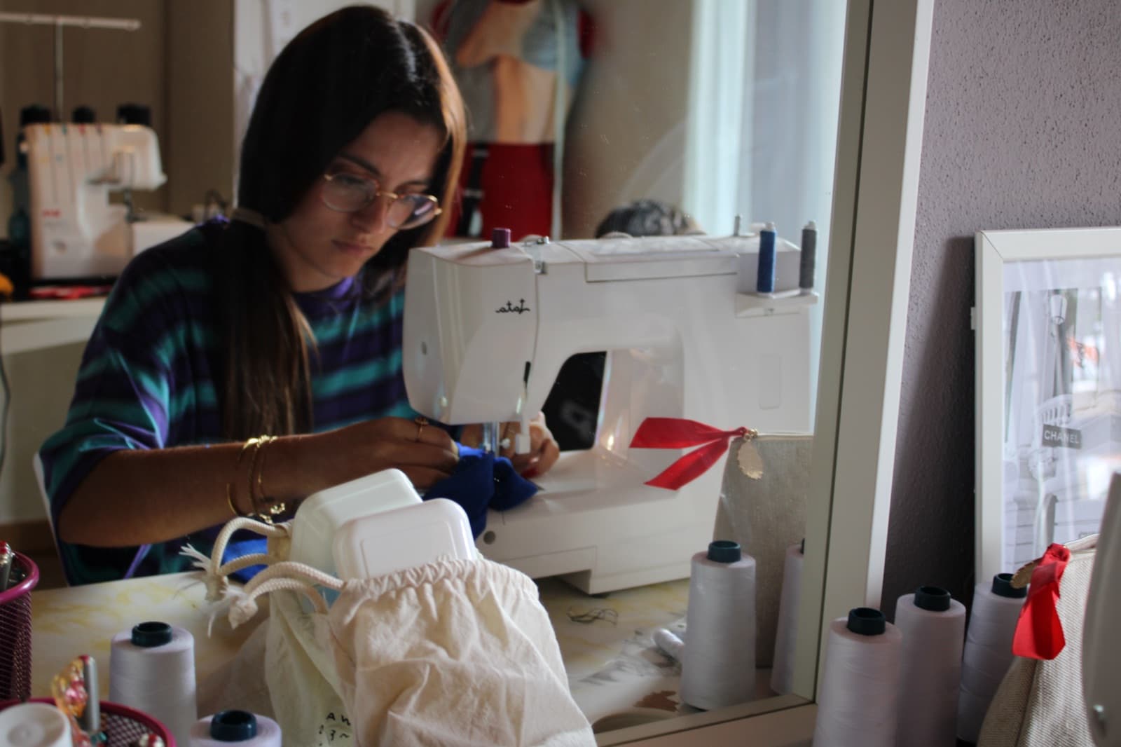 Margarida Cabrita sewing in the atelier